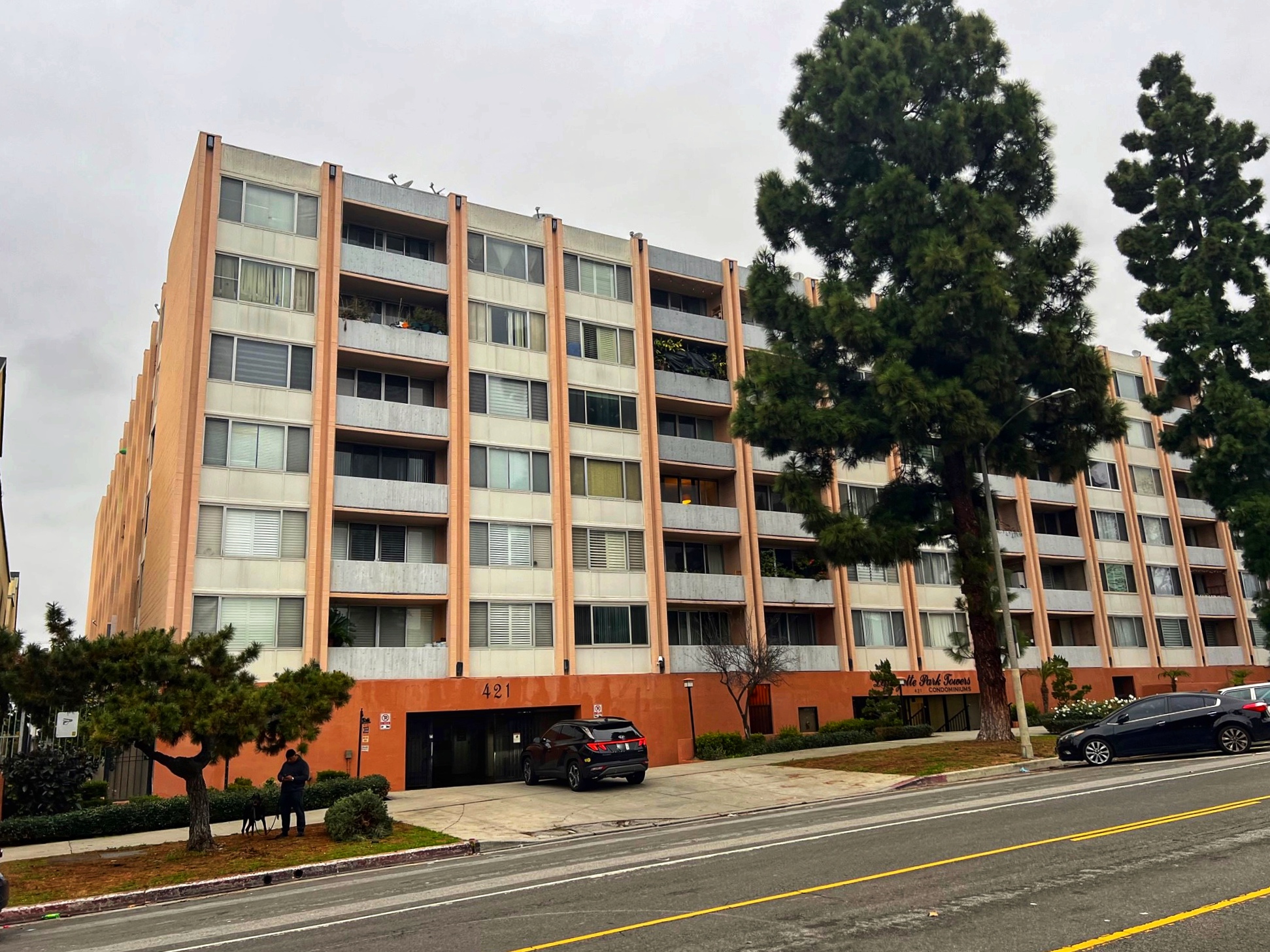 421 South La Fayette Park Place #416