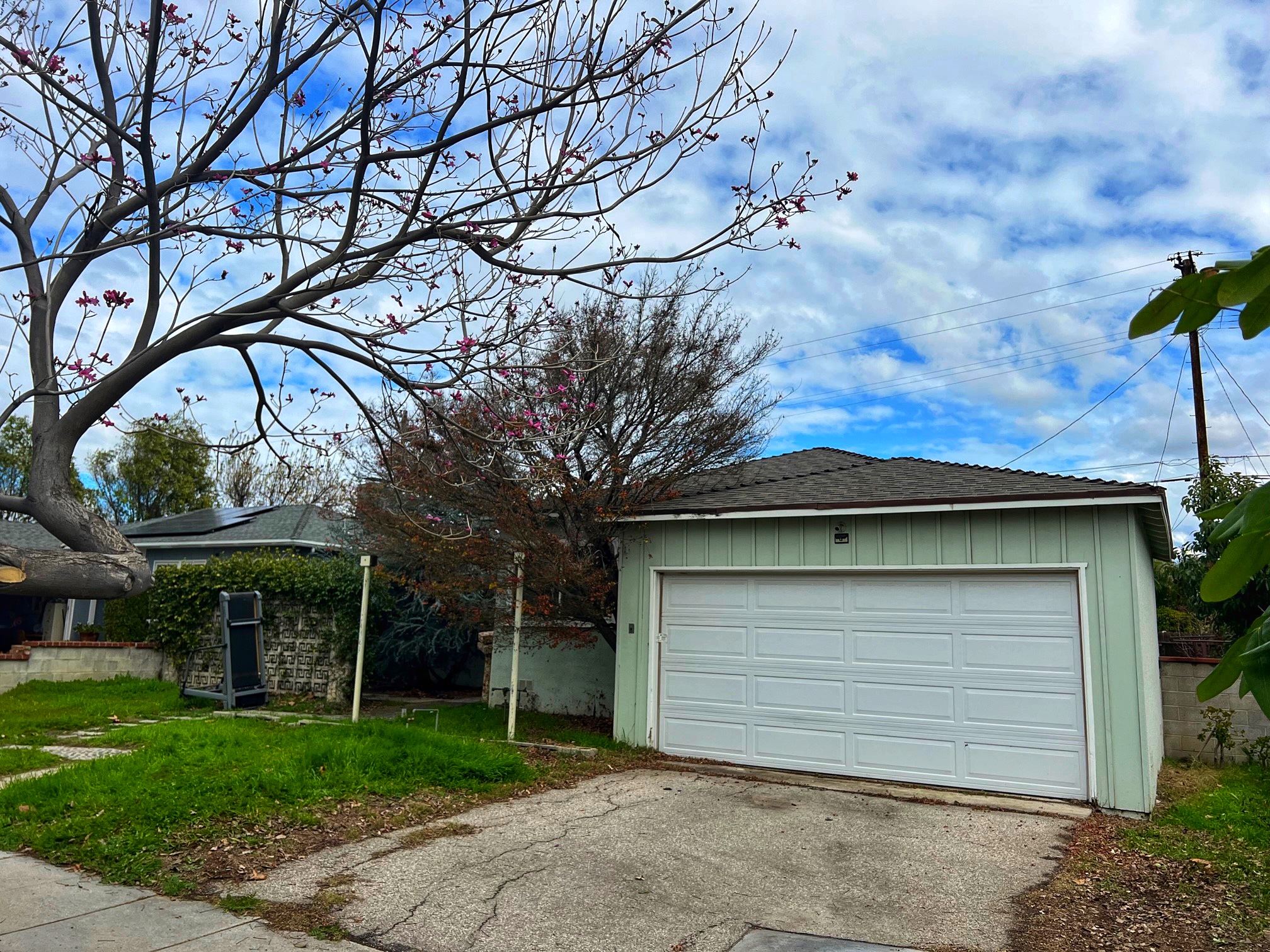 8960 Amigo Avenue