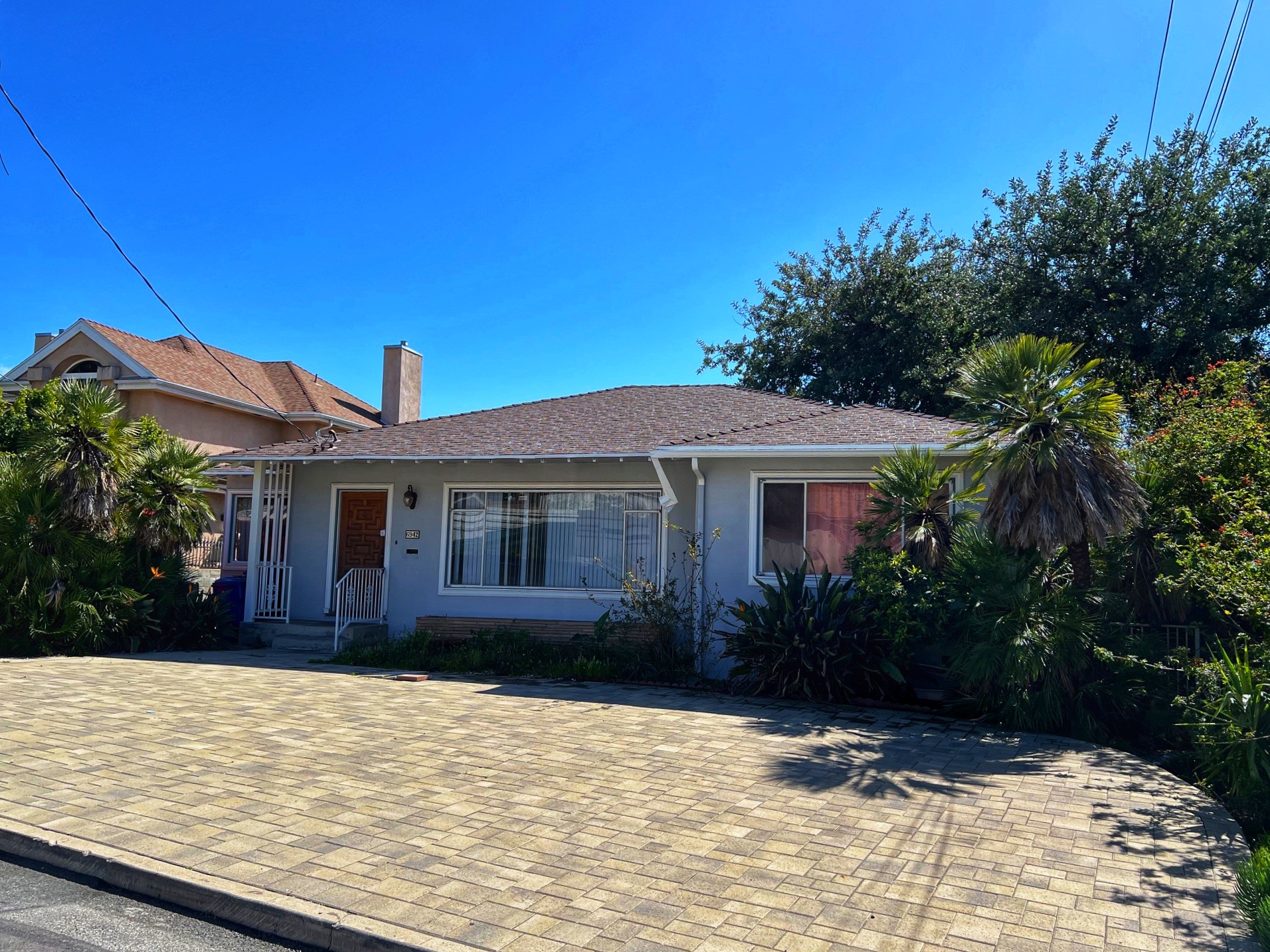 6942 Day Street