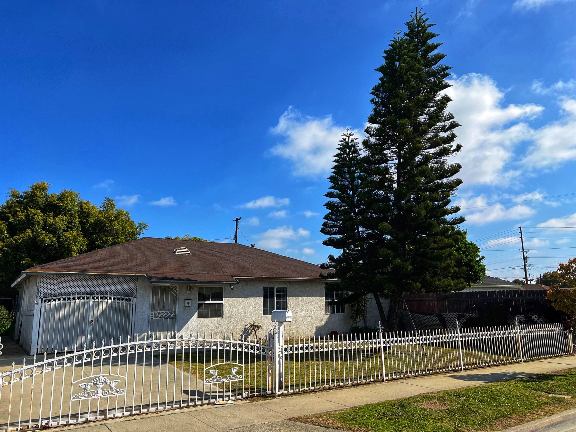 10929 Cresson Street