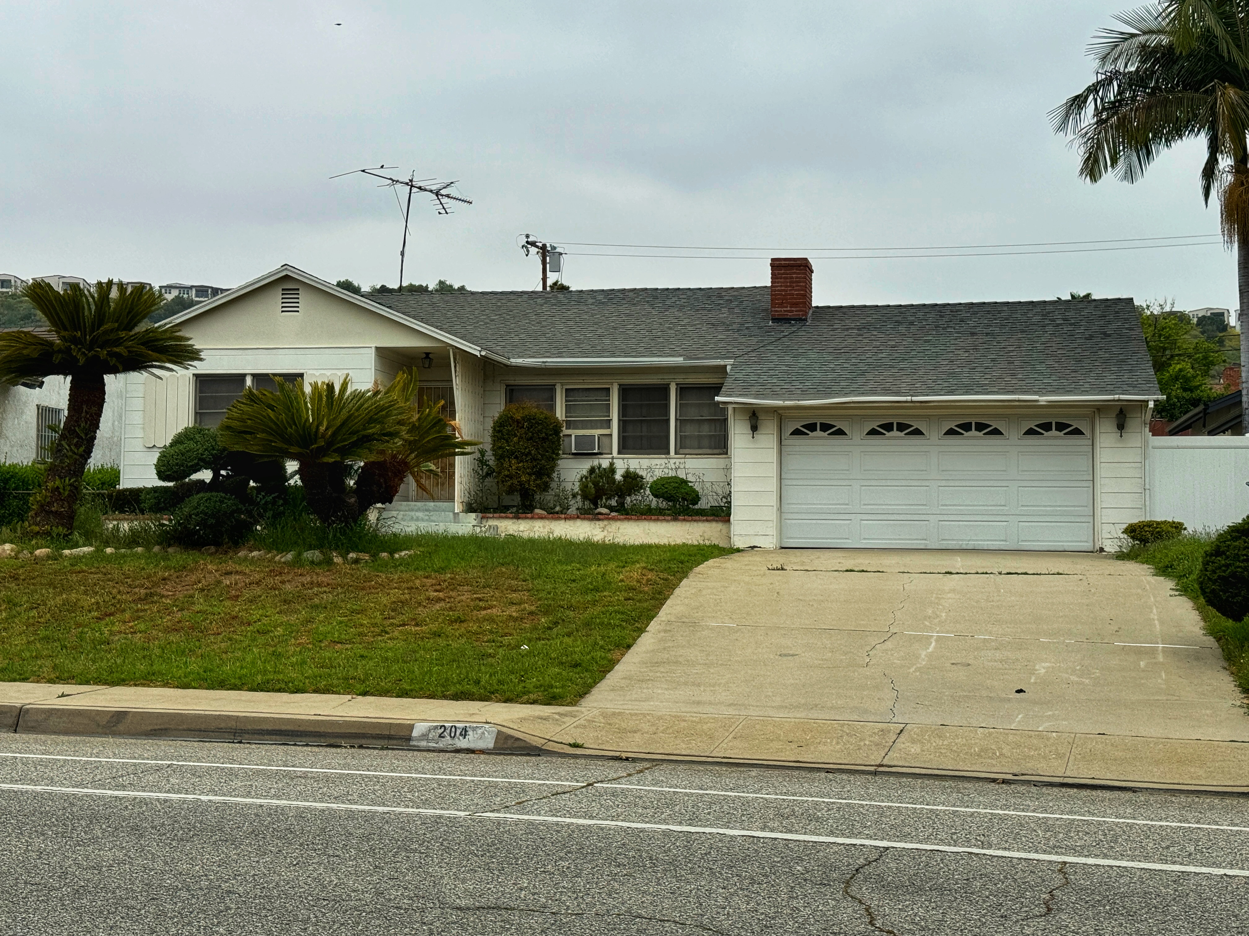 204 East Avenida De La Merced