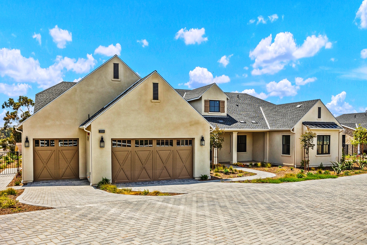2535 Ivy Road