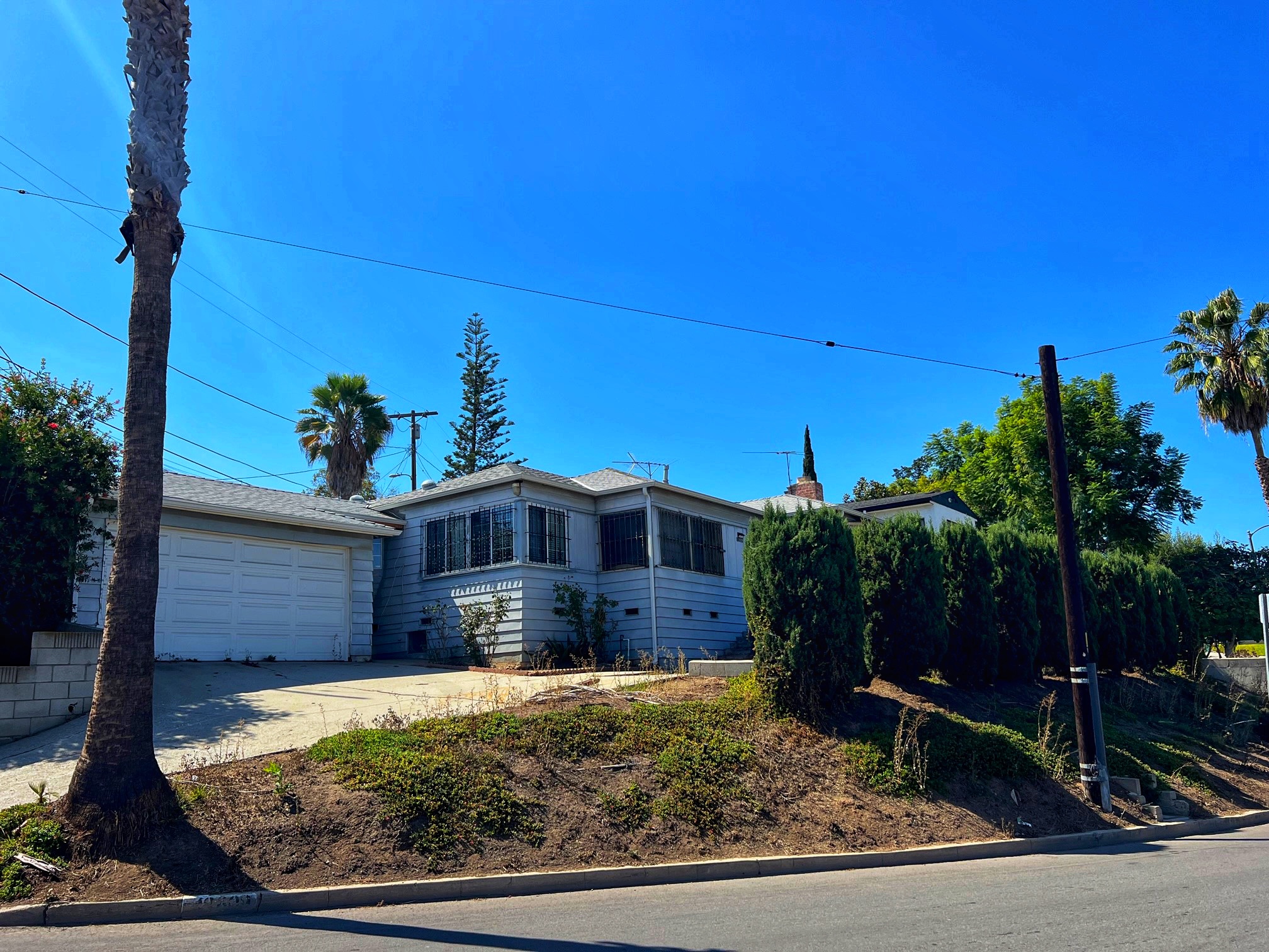 12609 Ainsworth Street