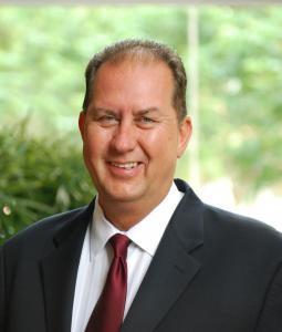 Dean Cullum, Auctioneer